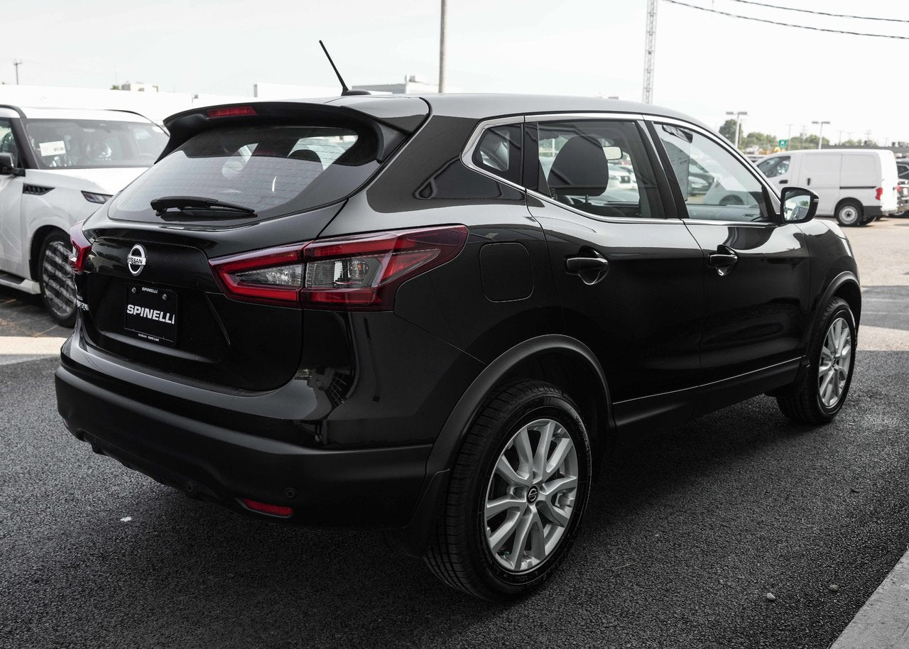 2022 Nissan Qashqai S FWD