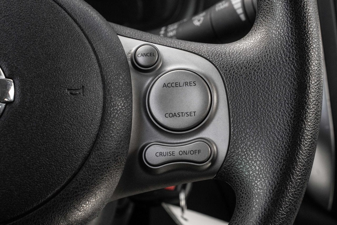 2015 Nissan Micra SV