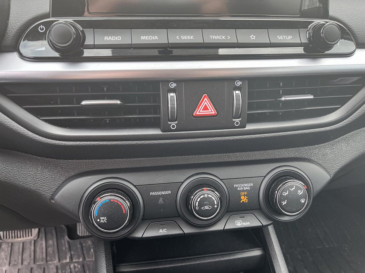 2023 Kia Forte LX