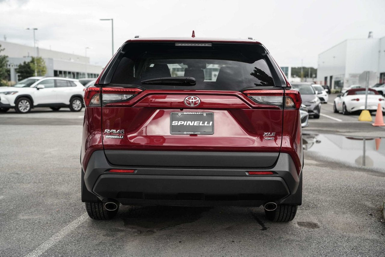 2022 Toyota RAV4 XLE