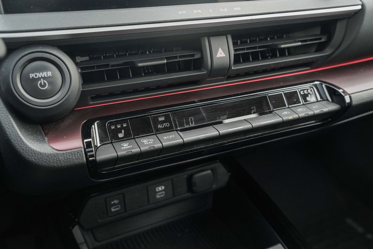 2024 Toyota PRIUS PRIME XSE