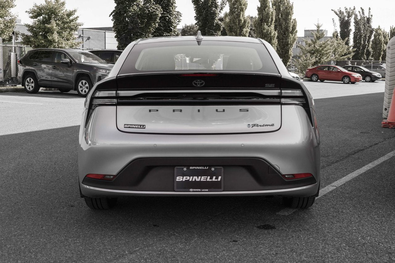 2024 Toyota PRIUS PRIME SE