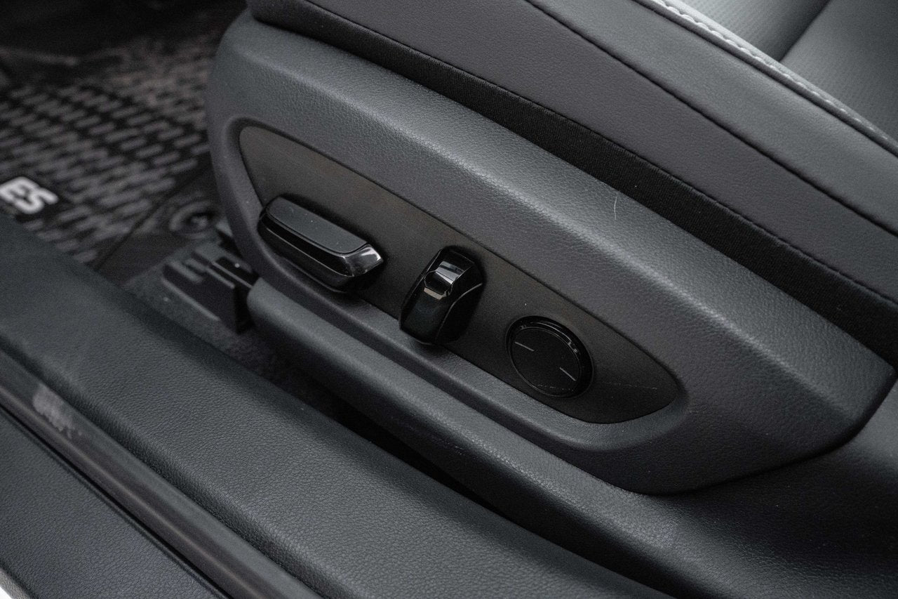 2025 Lexus ES ES 300h, HYBRID PREMIUM PACKAGE