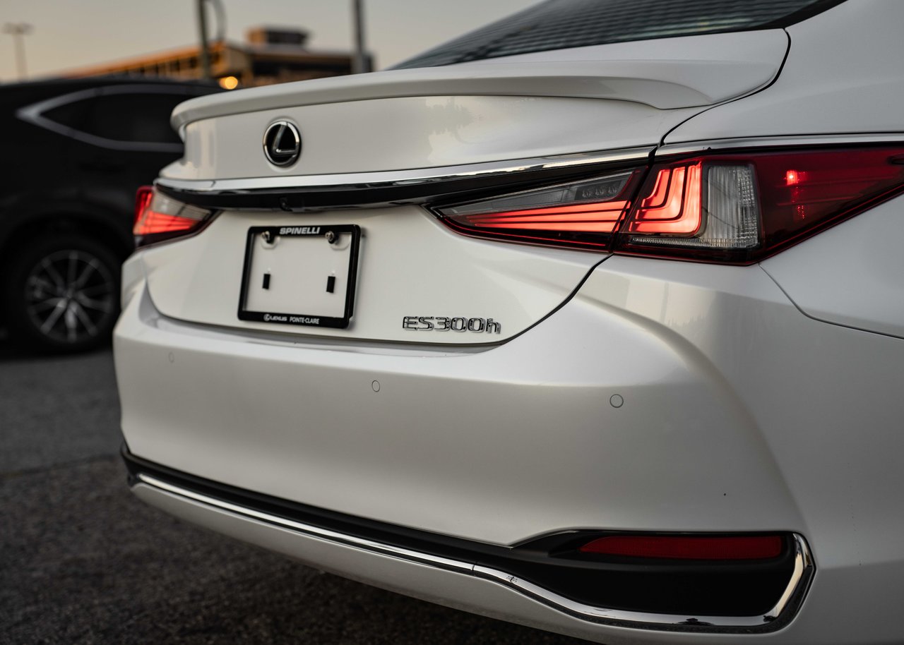 2025 Lexus ES ES 300h, HYBRID PREMIUM PACKAGE