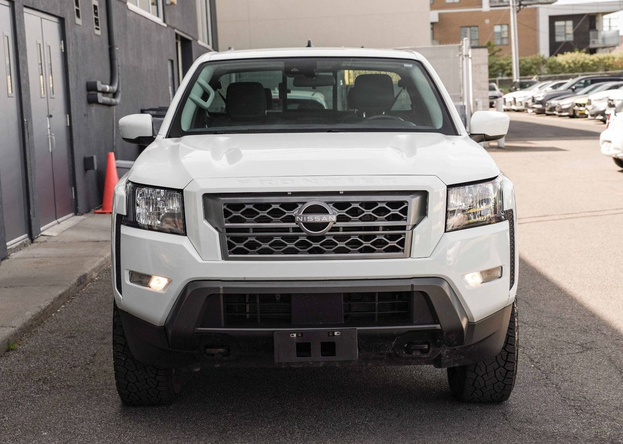 2023 Nissan Frontier SV 4X4
