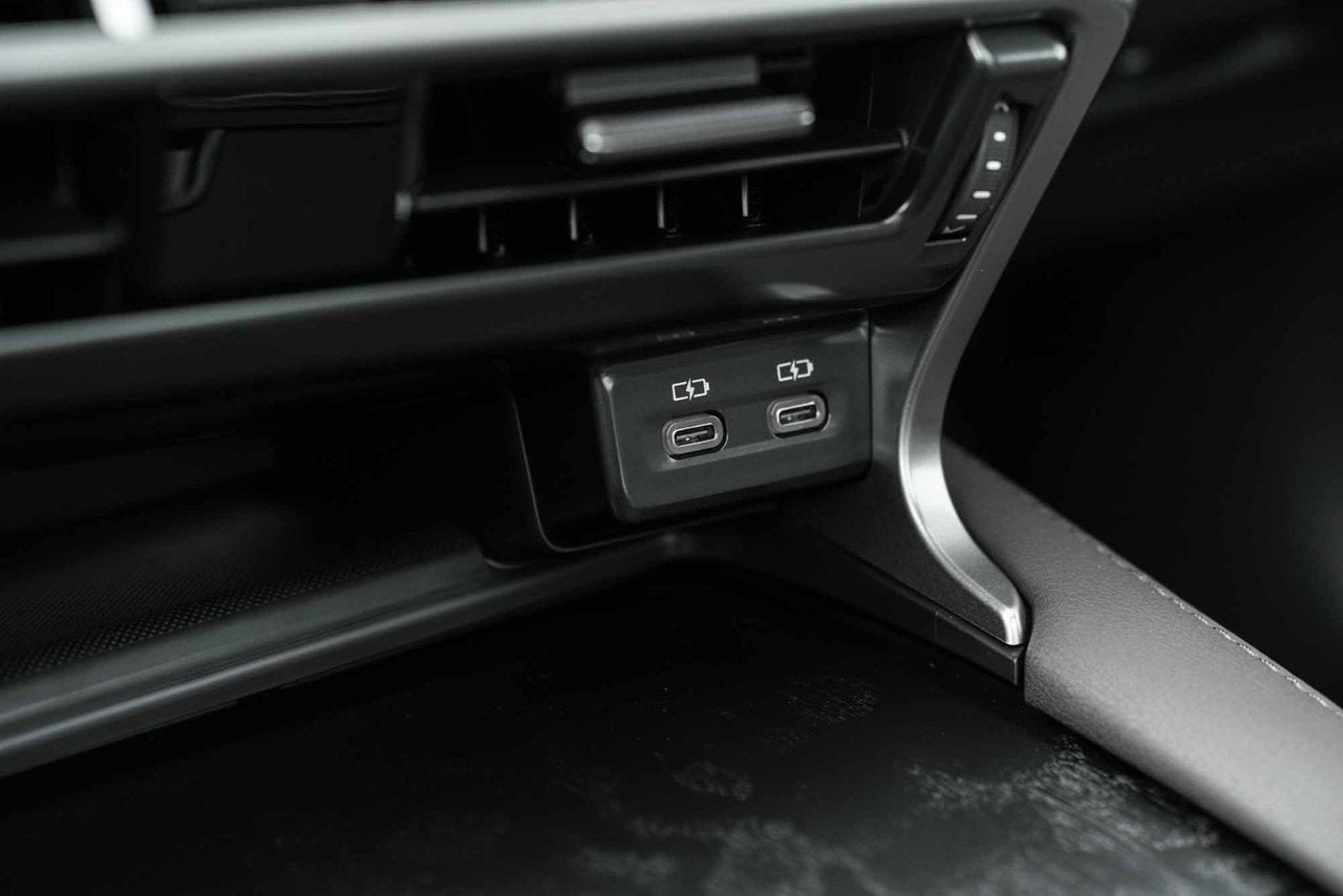 2025 Lexus RX RX 450h+