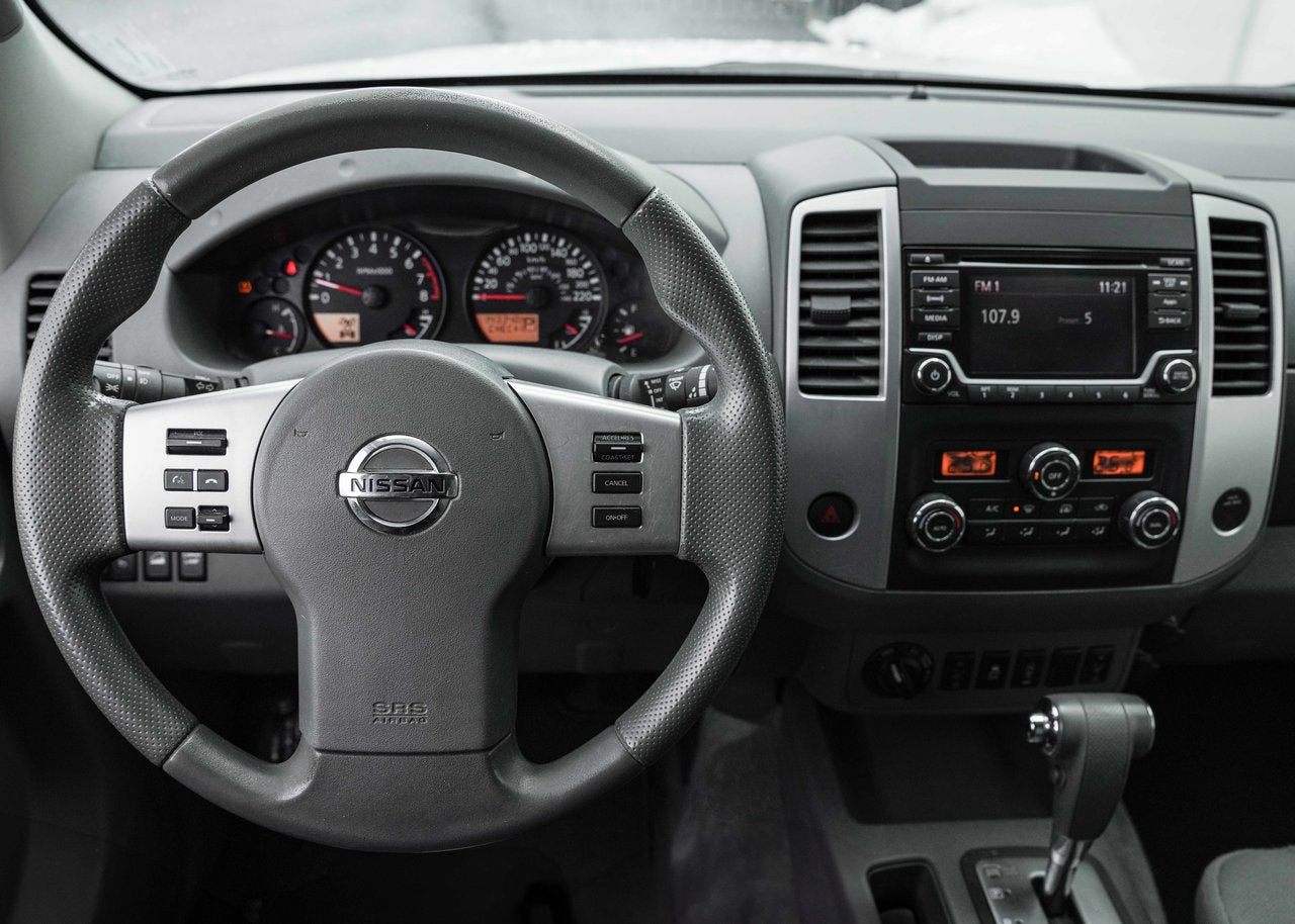 2016 Nissan Frontier SV AWD CREW CAB