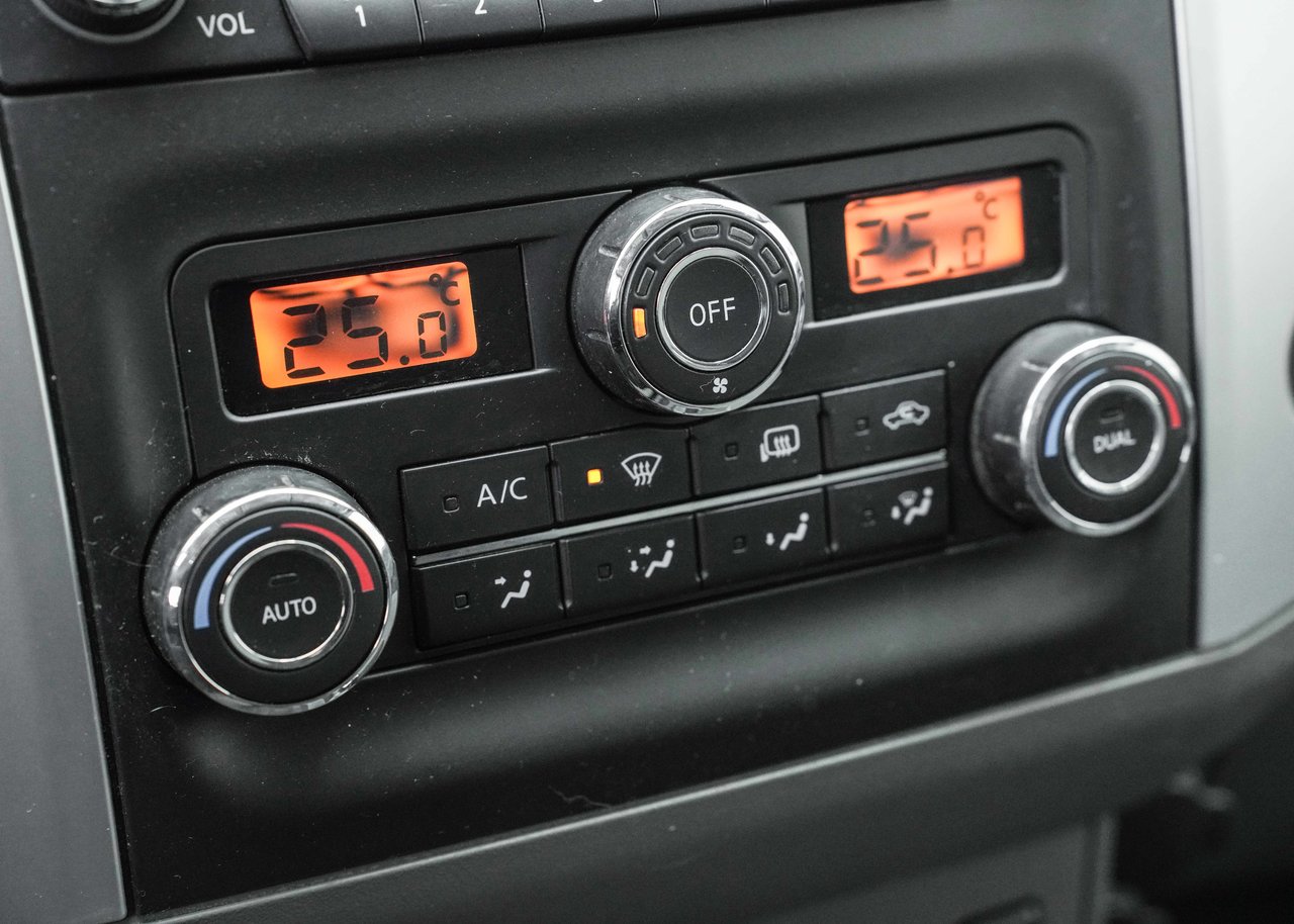 2016 Nissan Frontier SV AWD CREW CAB