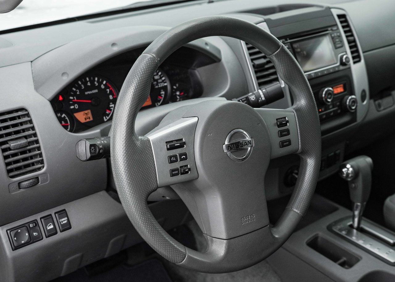 2016 Nissan Frontier SV AWD CREW CAB
