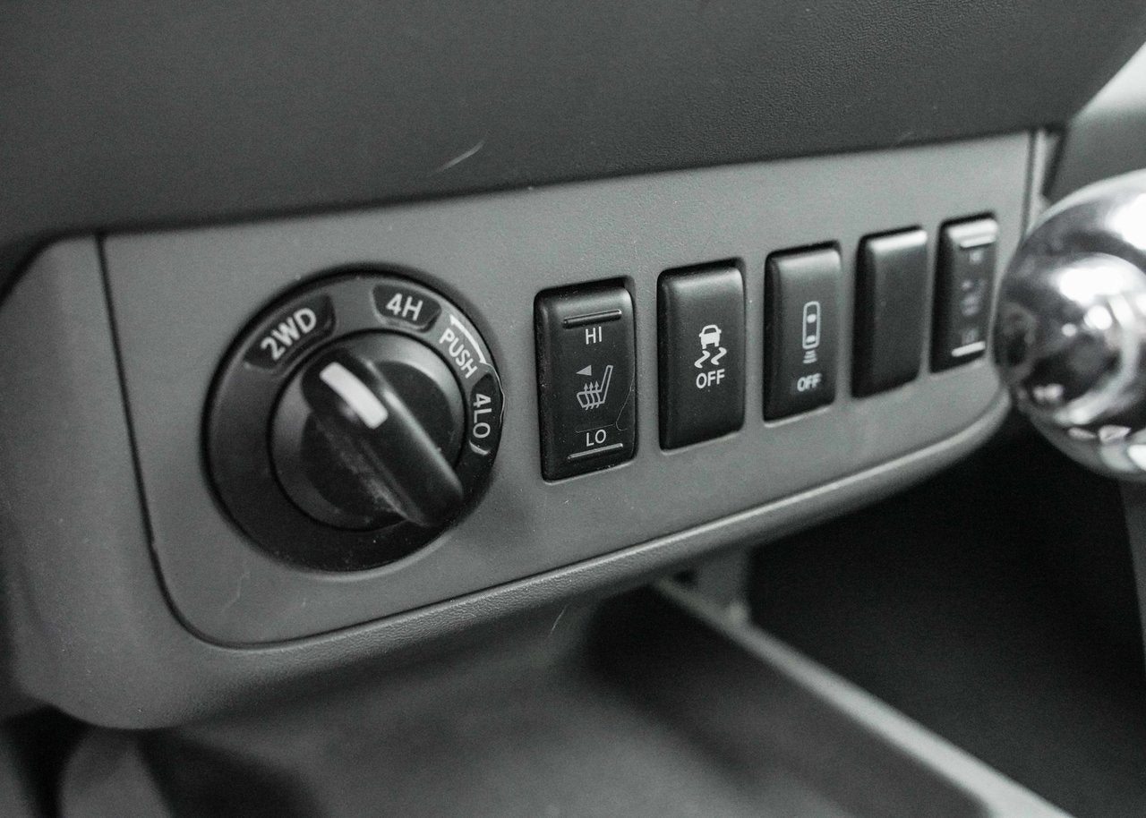2016 Nissan Frontier SV AWD CREW CAB