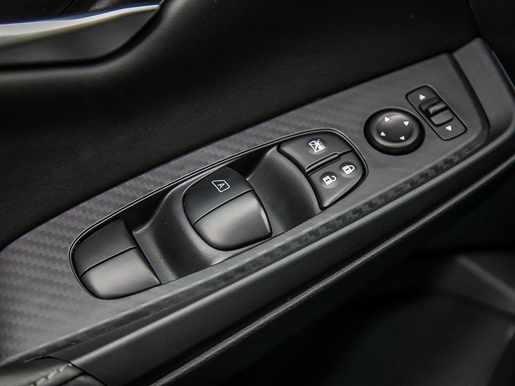 2025 Nissan Sentra SV MOONROOF