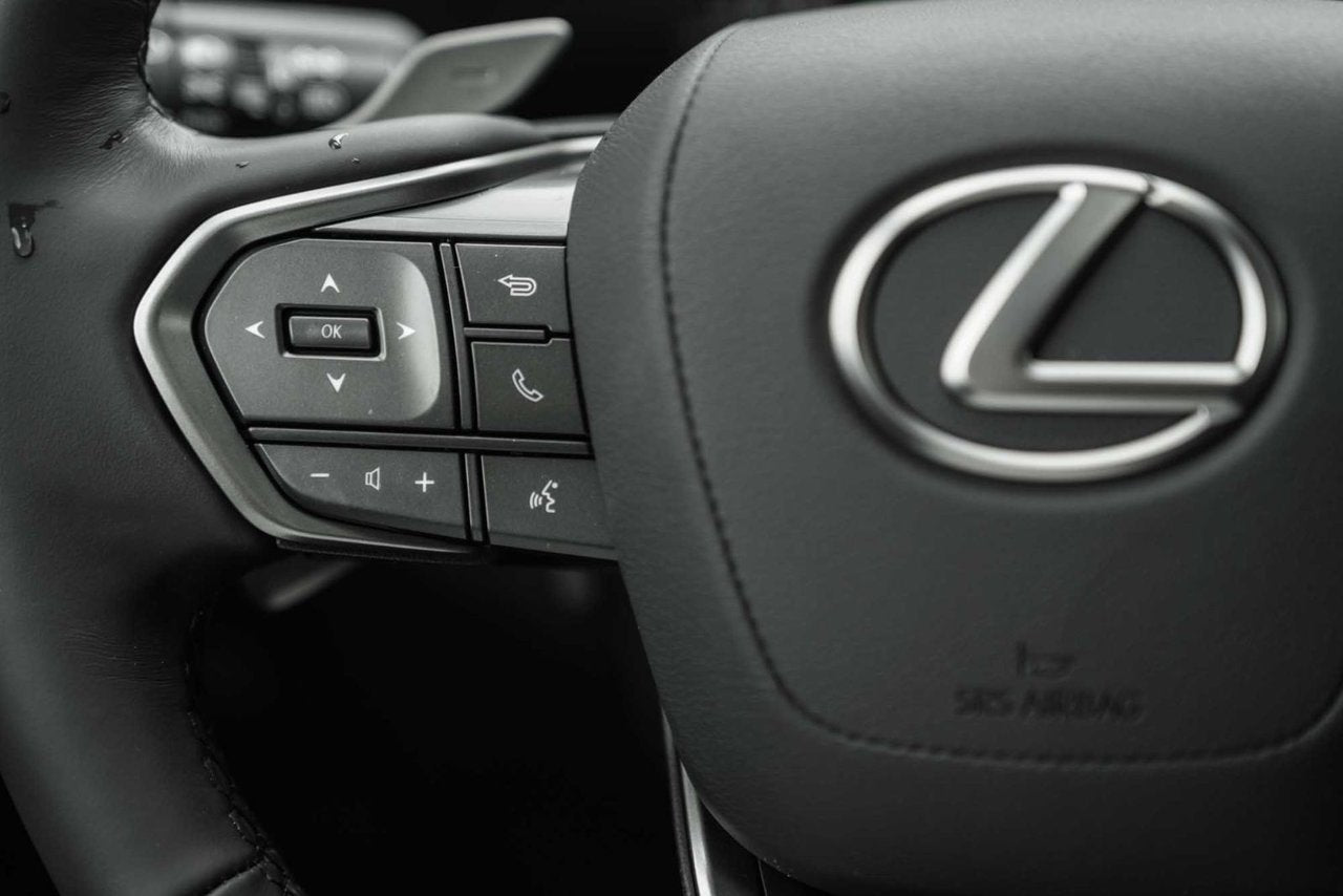 2025 Lexus NXH PREMIUM