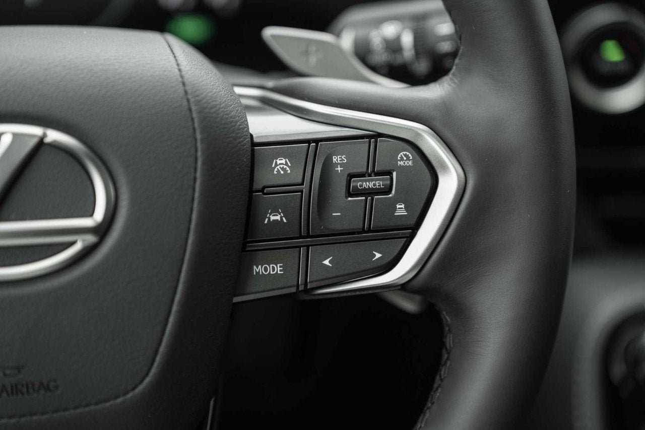 2025 Lexus NXH PREMIUM