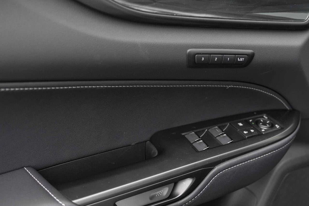 2025 Lexus NXH PREMIUM