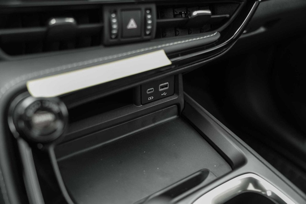 2025 Lexus NXH PREMIUM