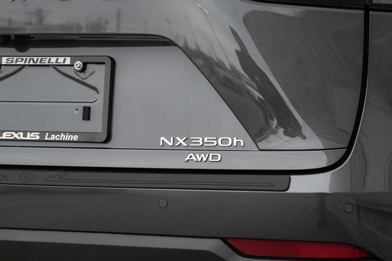 2025 Lexus NXH LUXURY