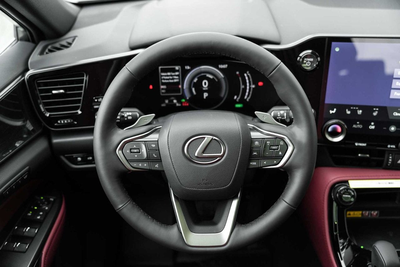 2025 Lexus NXH LUXURY