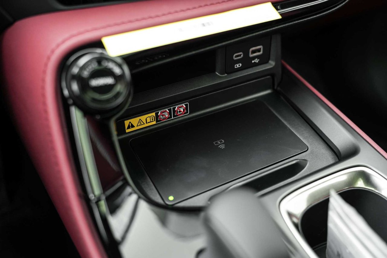 2025 Lexus NXH LUXURY