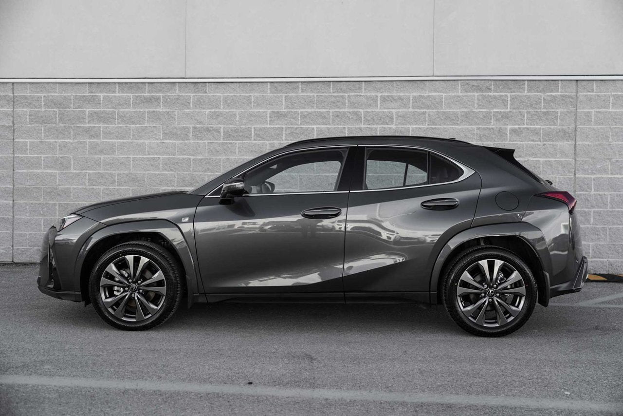 2025 Lexus UXH NONE