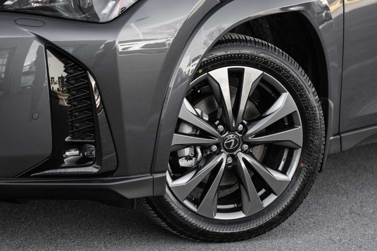 2025 Lexus UXH NONE