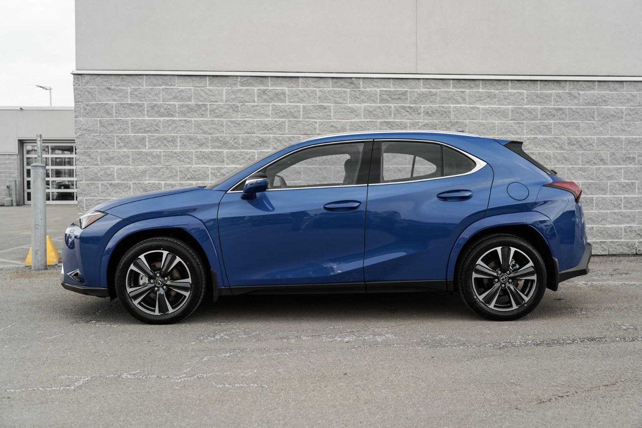 2025 Lexus UXH NONE