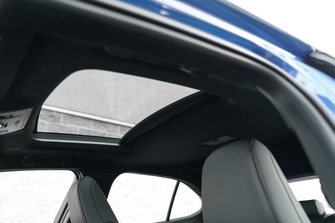 2025 Lexus UXH NONE
