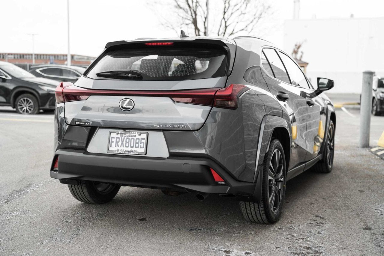 2025 Lexus UXH PREMIUM