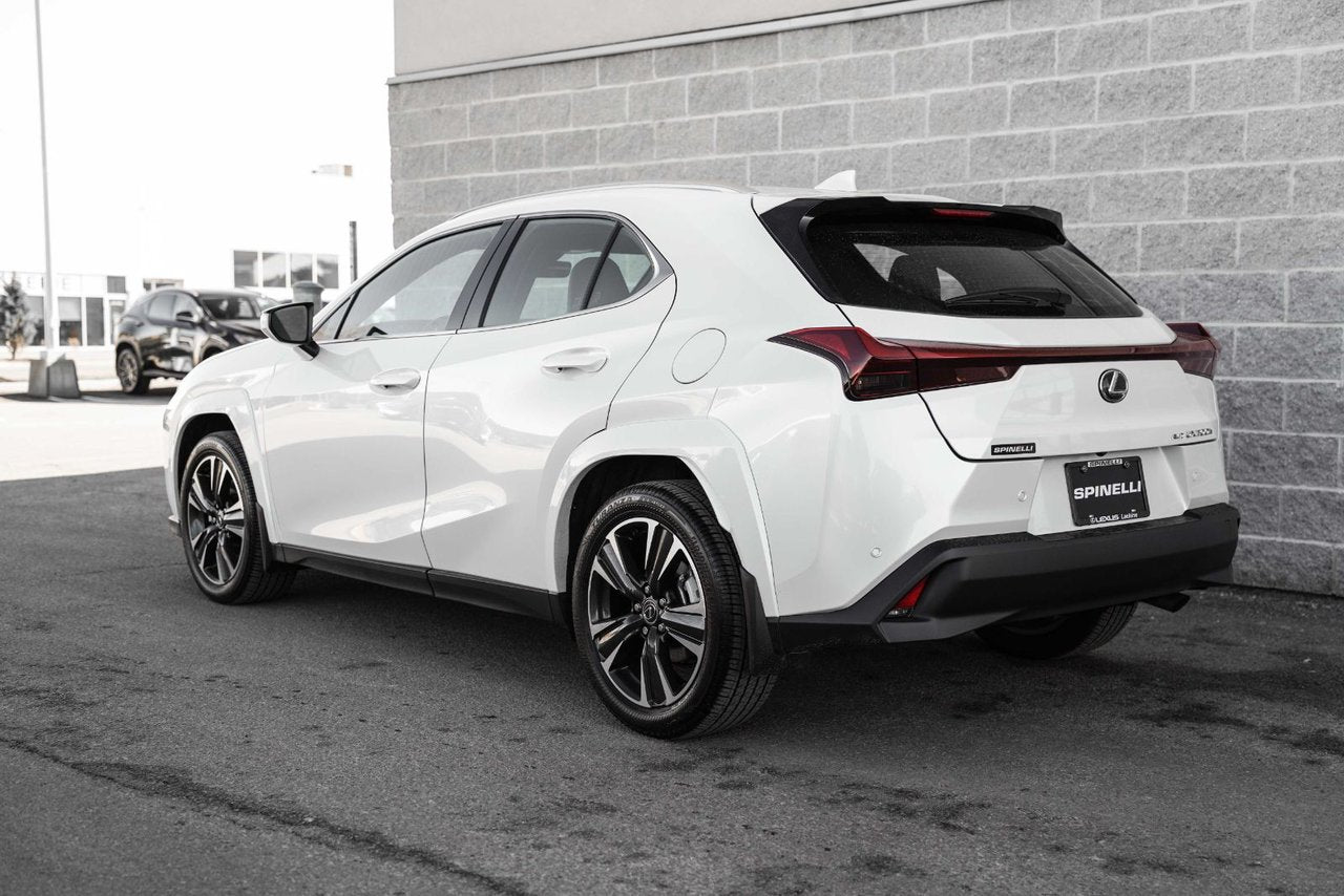 2025 Lexus UXH LUXURY