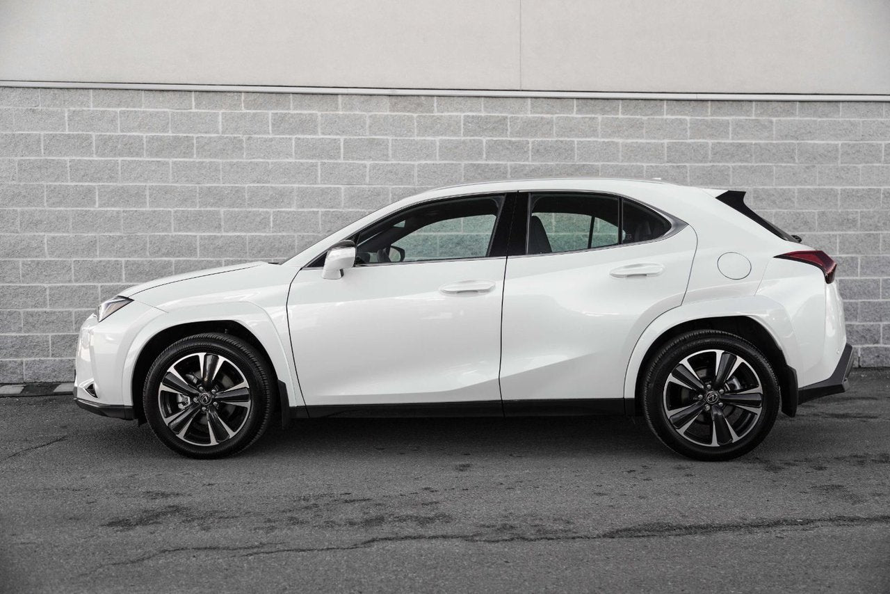 2025 Lexus UXH LUXURY