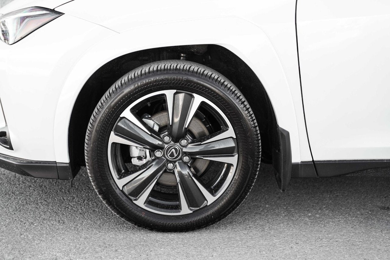 2025 Lexus UXH LUXURY