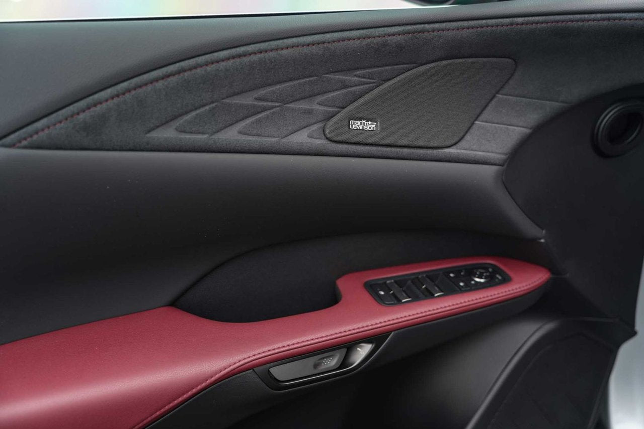 2025 Lexus RX STD