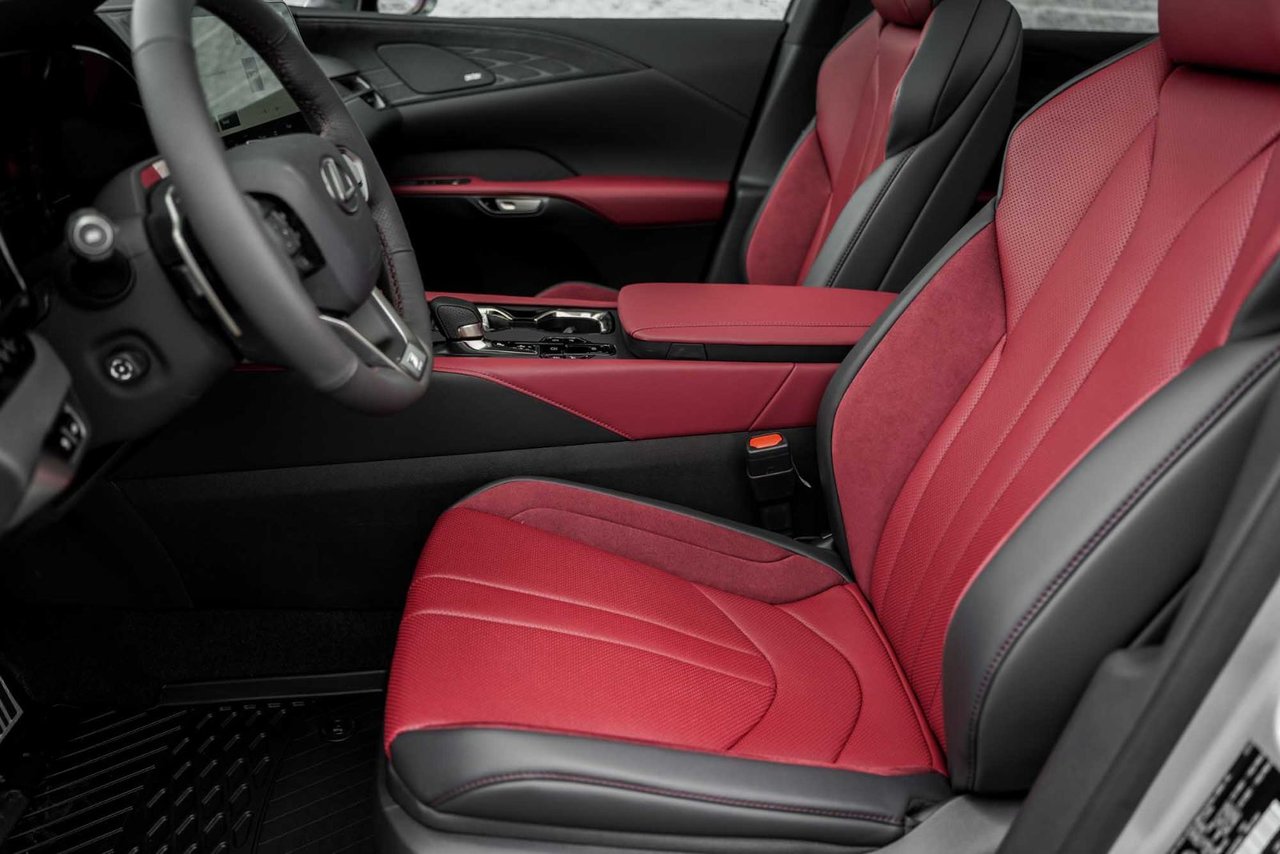 2025 Lexus RX STD
