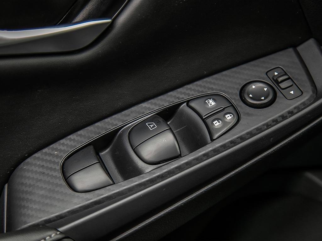 2025 Nissan Sentra SV MOONROOF