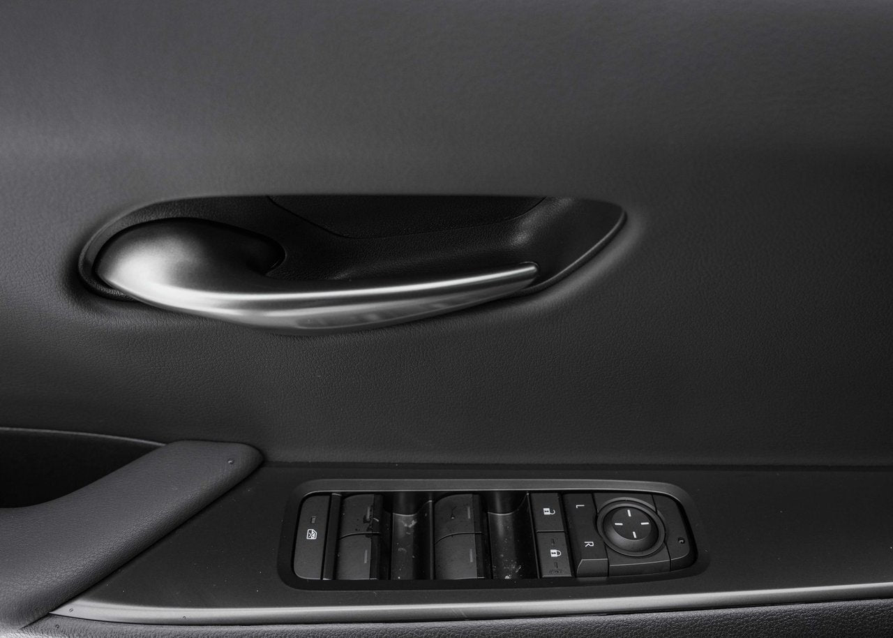 2025 Lexus UX UX 300h, AWD PREMIUM PACKAGE