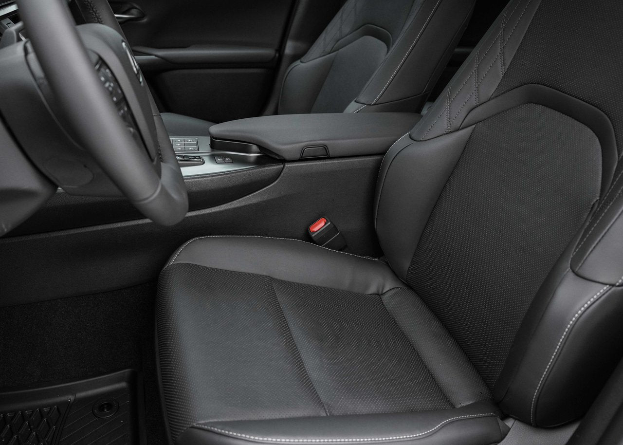 2025 Lexus UX UX 300h, AWD PREMIUM PACKAGE