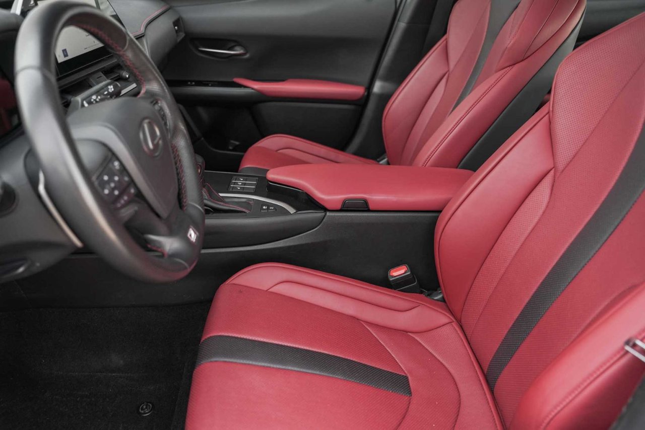 2023 Lexus UX 250h F SPORT 1 AWD BAS KM HYBRIDE CUIR TOIT