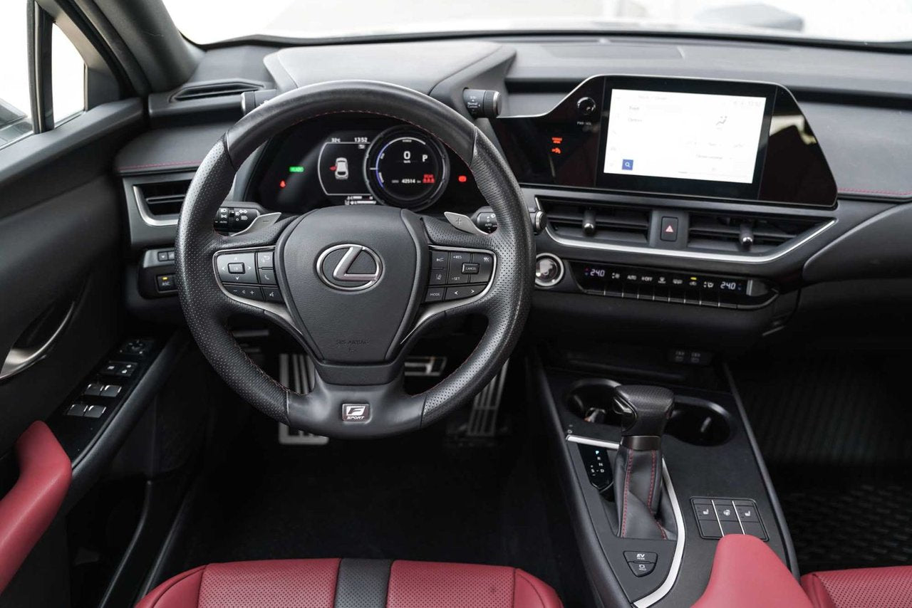 2023 Lexus UX 250h F SPORT 1 AWD BAS KM HYBRIDE CUIR TOIT