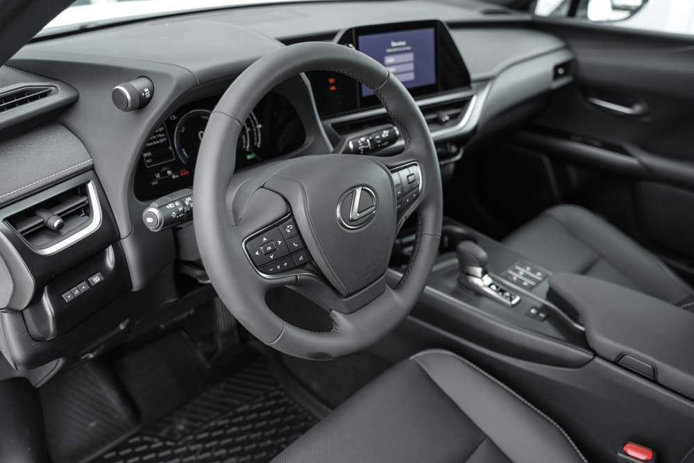2025 Lexus UX HYBRID F SPORT