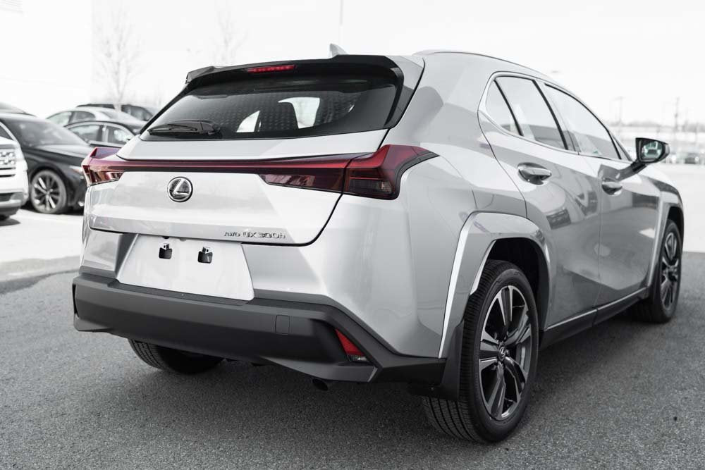 2025 Lexus UXH NONE