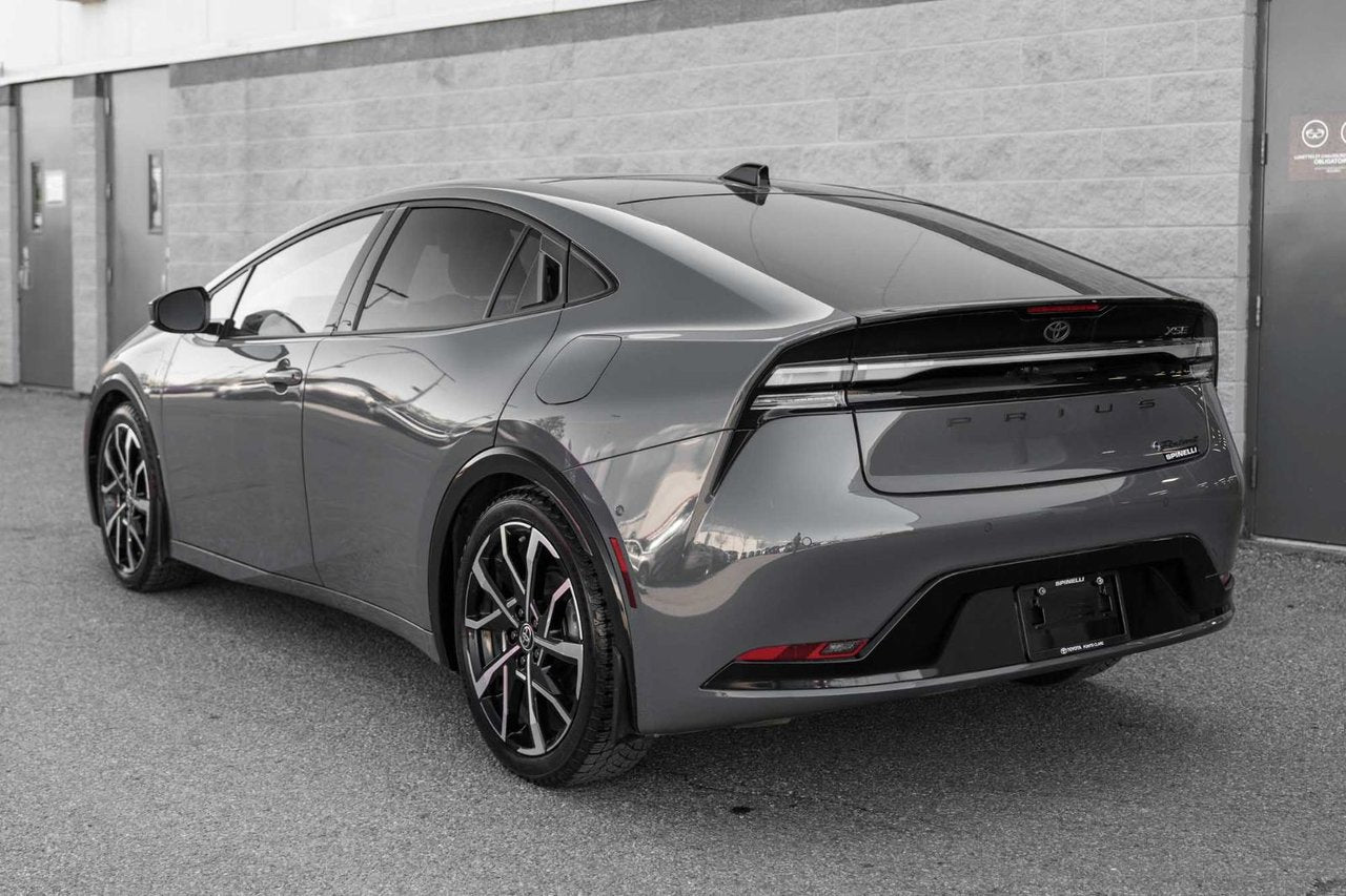 2024 Toyota PRIUS PRIME XSE PREMIUM