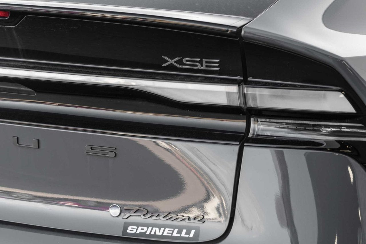 2024 Toyota PRIUS PRIME XSE PREMIUM