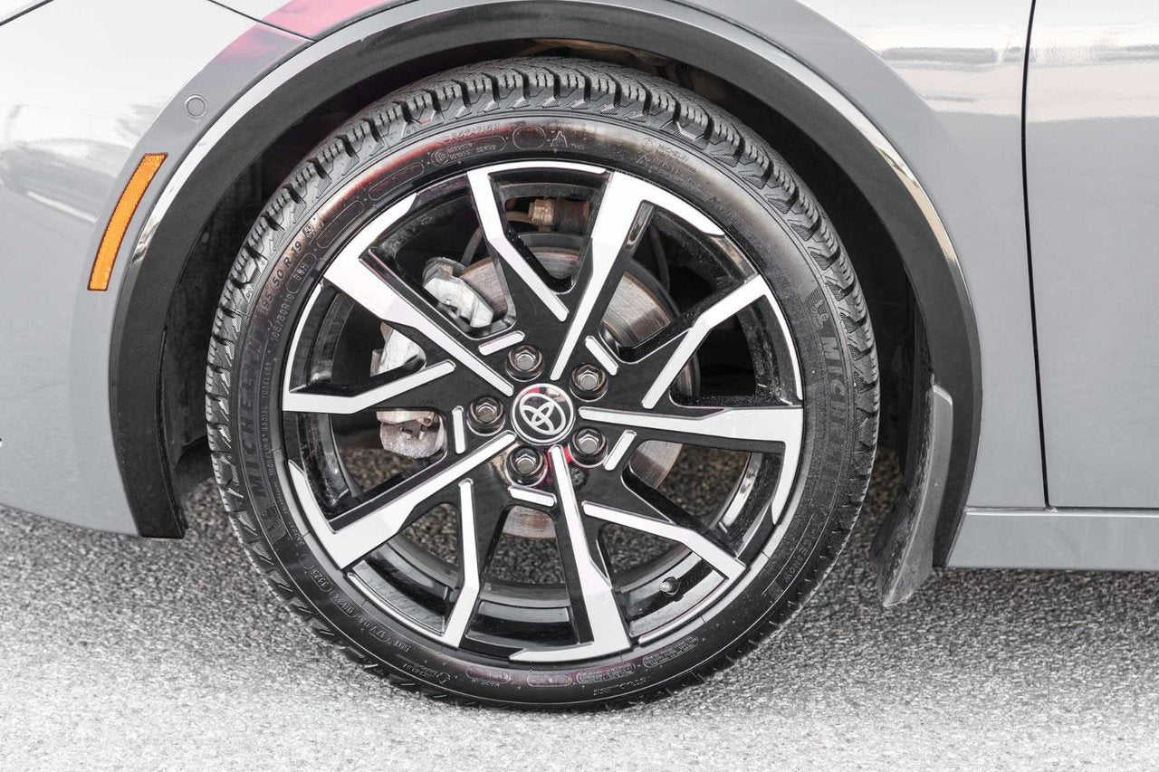 2024 Toyota PRIUS PRIME XSE PREMIUM