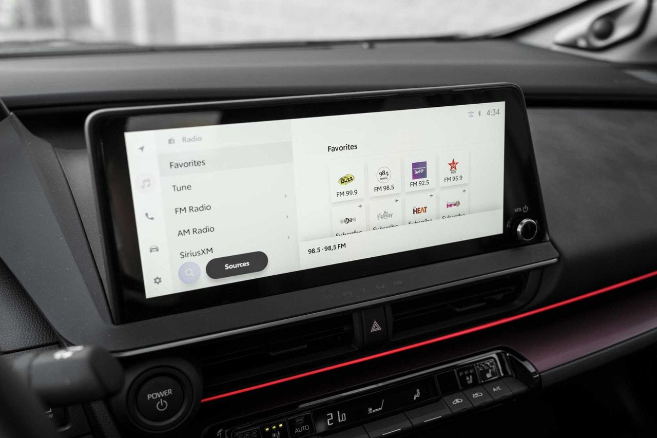 2024 Toyota PRIUS PRIME XSE PREMIUM