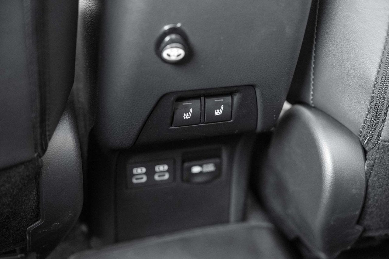2024 Toyota PRIUS PRIME XSE PREMIUM