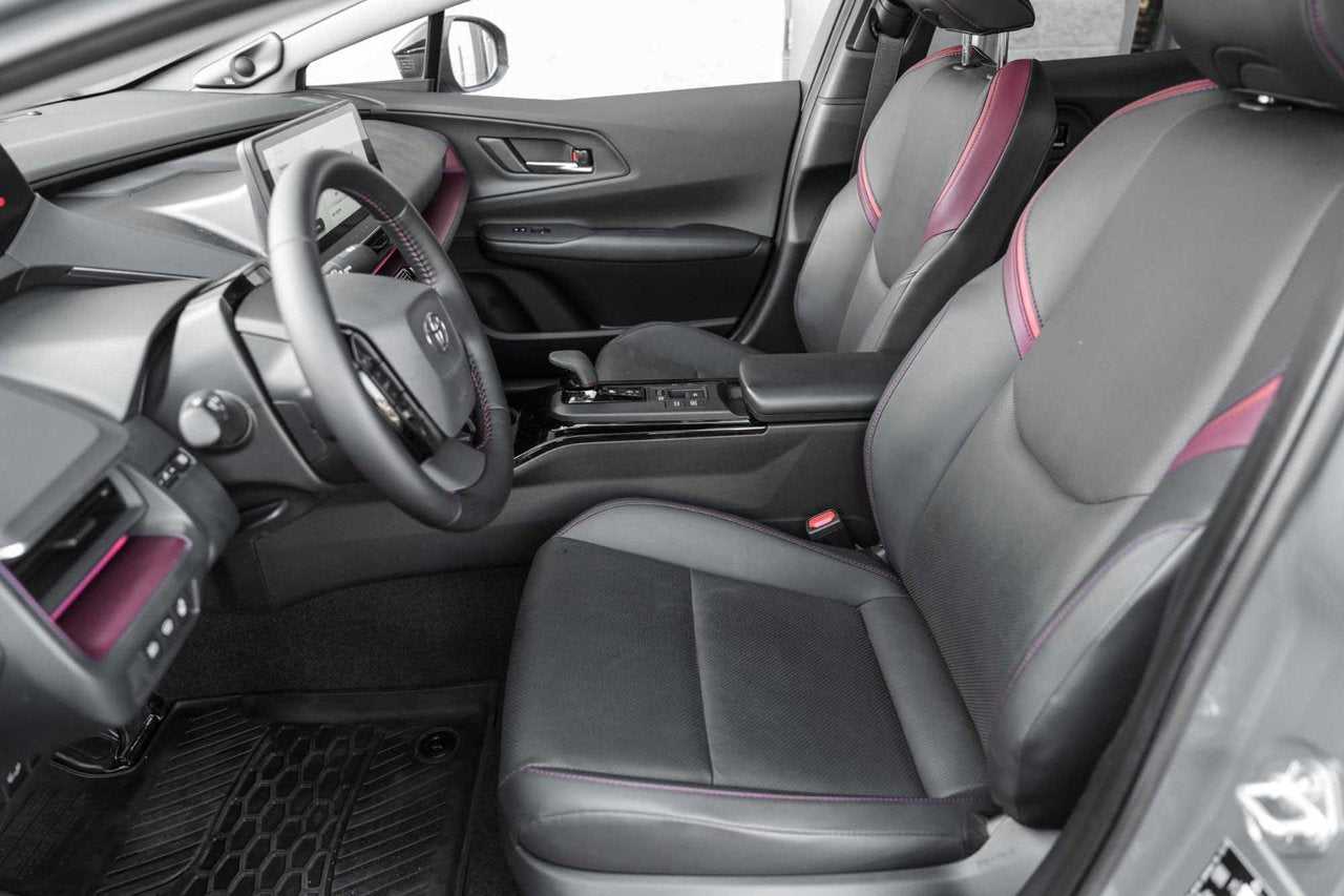2024 Toyota PRIUS PRIME XSE PREMIUM