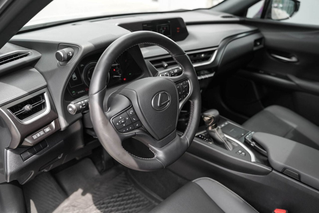 2021 Lexus UX 250h PREMIUM AWD BAS KM CUIR TOIT CARPLAY