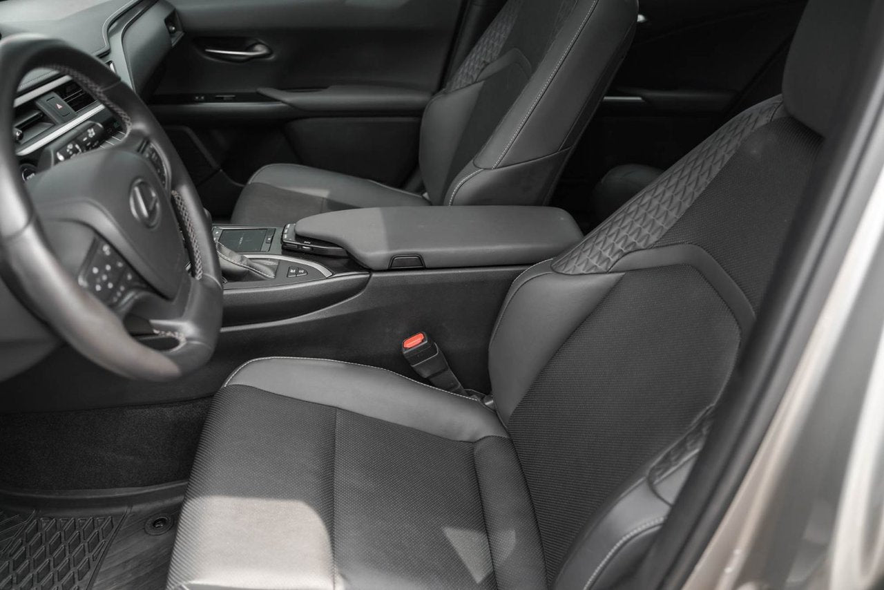 2021 Lexus UX 250h PREMIUM AWD BAS KM CUIR TOIT CARPLAY
