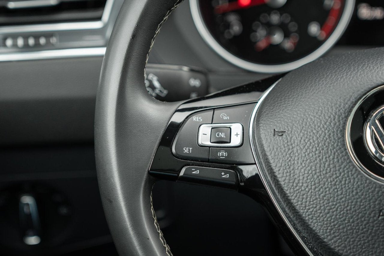 2021 Volkswagen Tiguan COMFORTLINE/AWD/PANO SUNROOF/KEYLESS/BLINDSPOT