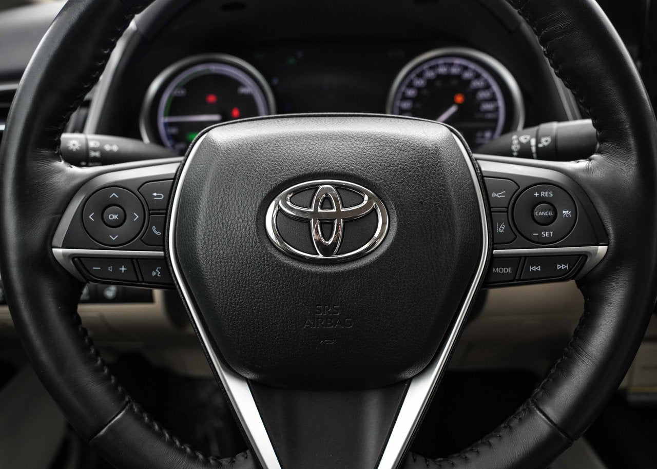 2021 Toyota Camry XLE HYBRID