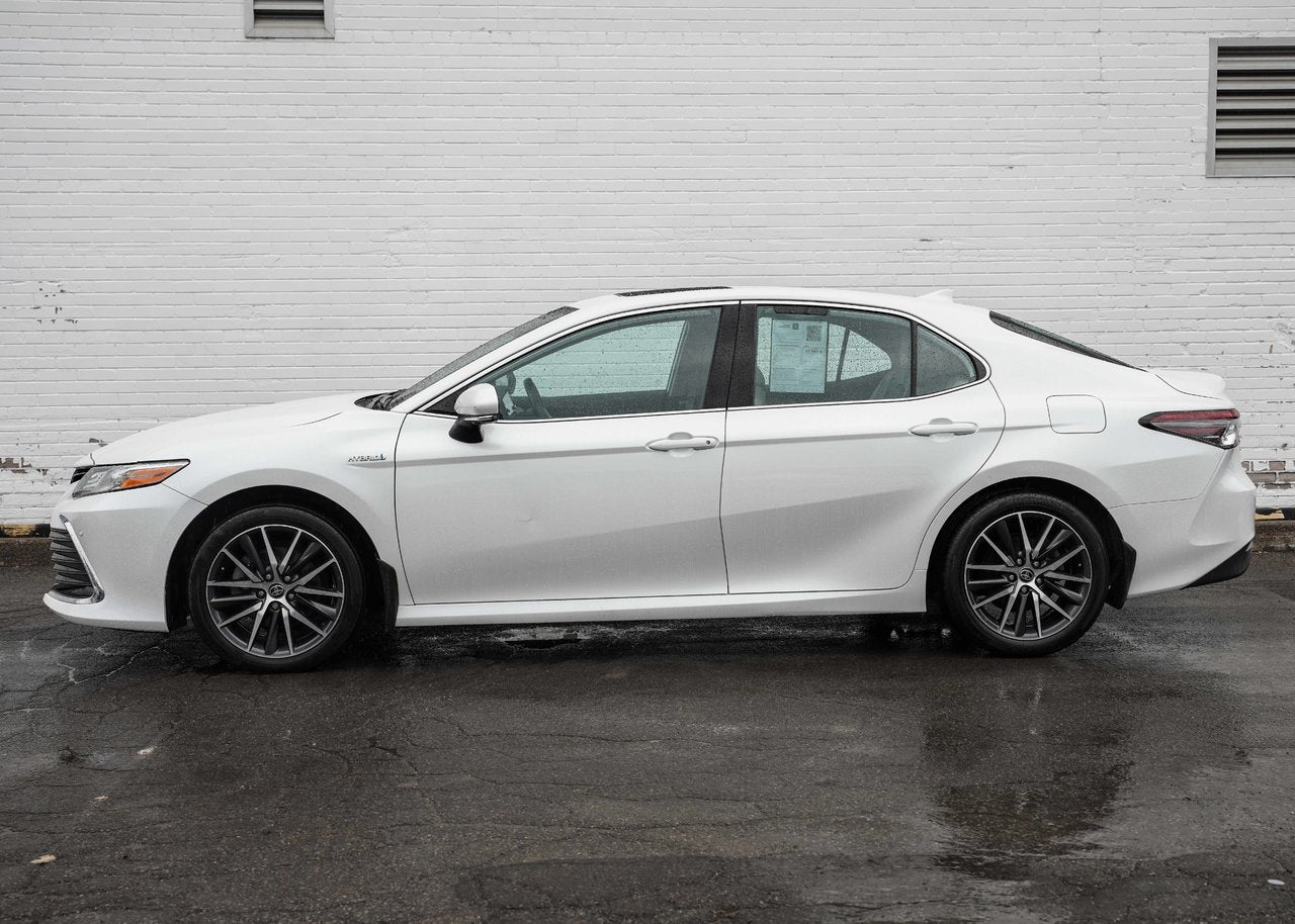 2021 Toyota Camry XLE HYBRID